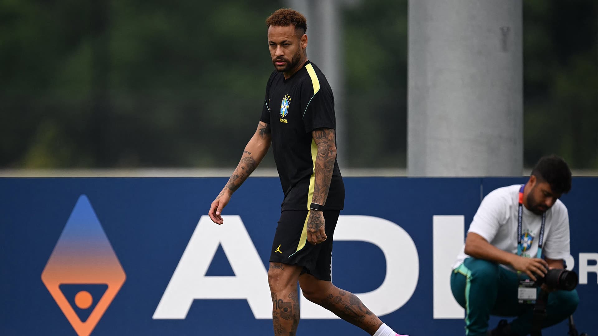 Neymar training with Brazil ahead of the World Cup match against Scotland