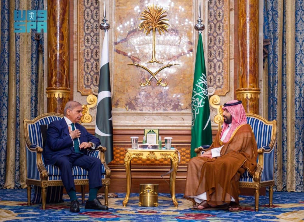 Saudi Crown Prince and Pakistani Prime Minister Meet to Enhance Bilateral Relations Amid Regional Tensions