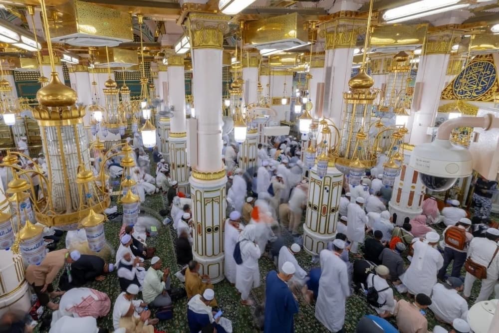 Saudi Arabia enforces severe penalties for food safety violations during Hajj