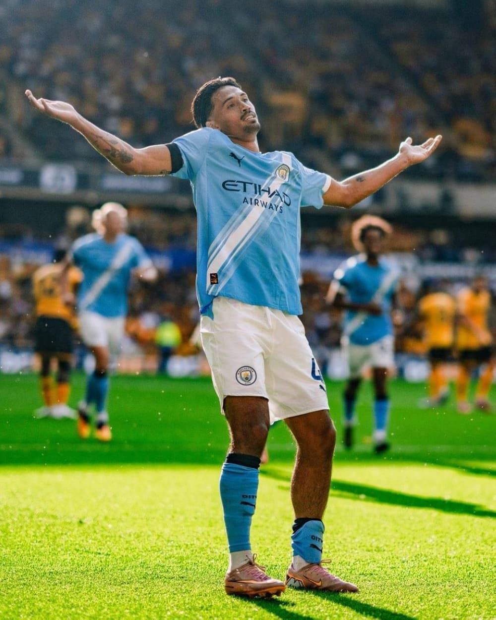 Tijjani Reijnders in action during his time at Manchester City