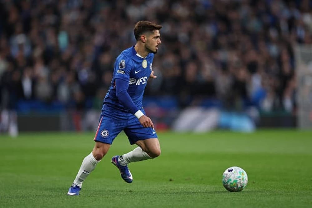 Chelsea Demands Record 504 Million Riyals for Pedro Neto Amid Al-Hilal Interest