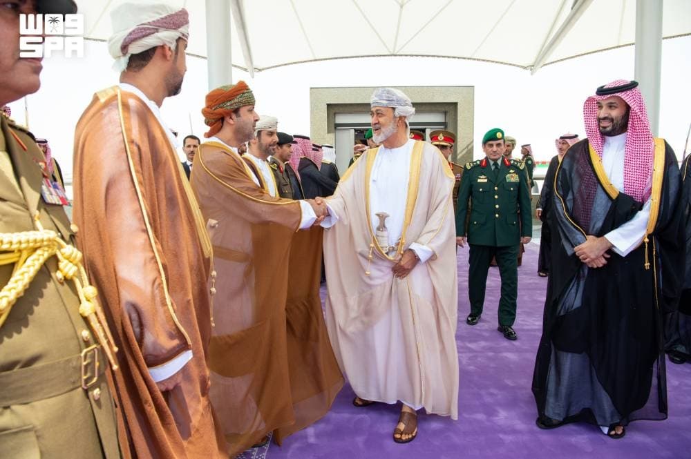 Infographic illustrating the Saudi Arabia and Oman partnership for regional security and economic development.