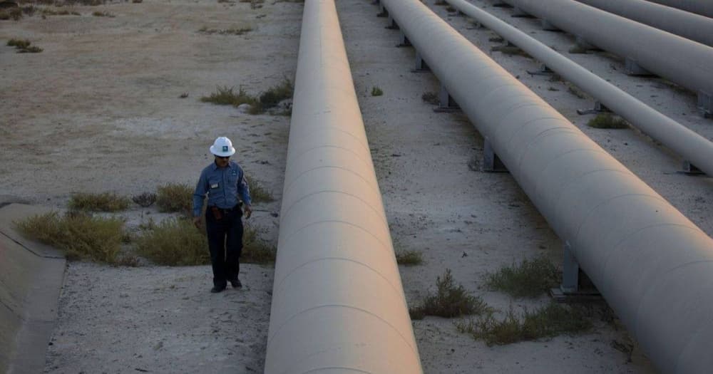 A visual representation of the East-West pipeline's impact on global oil supply and prices.