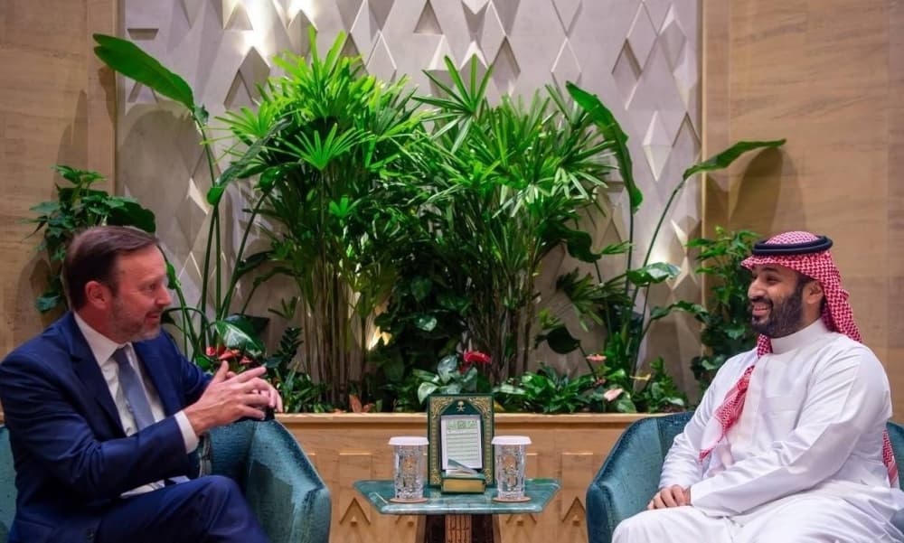 Saudi Crown Prince Mohammed bin Salman and US Senator Chris Murphy during their meeting in Riyadh, discussing bilateral relations.