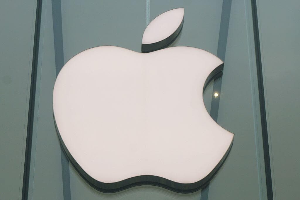 Apple smart glasses concept image showcasing privacy features