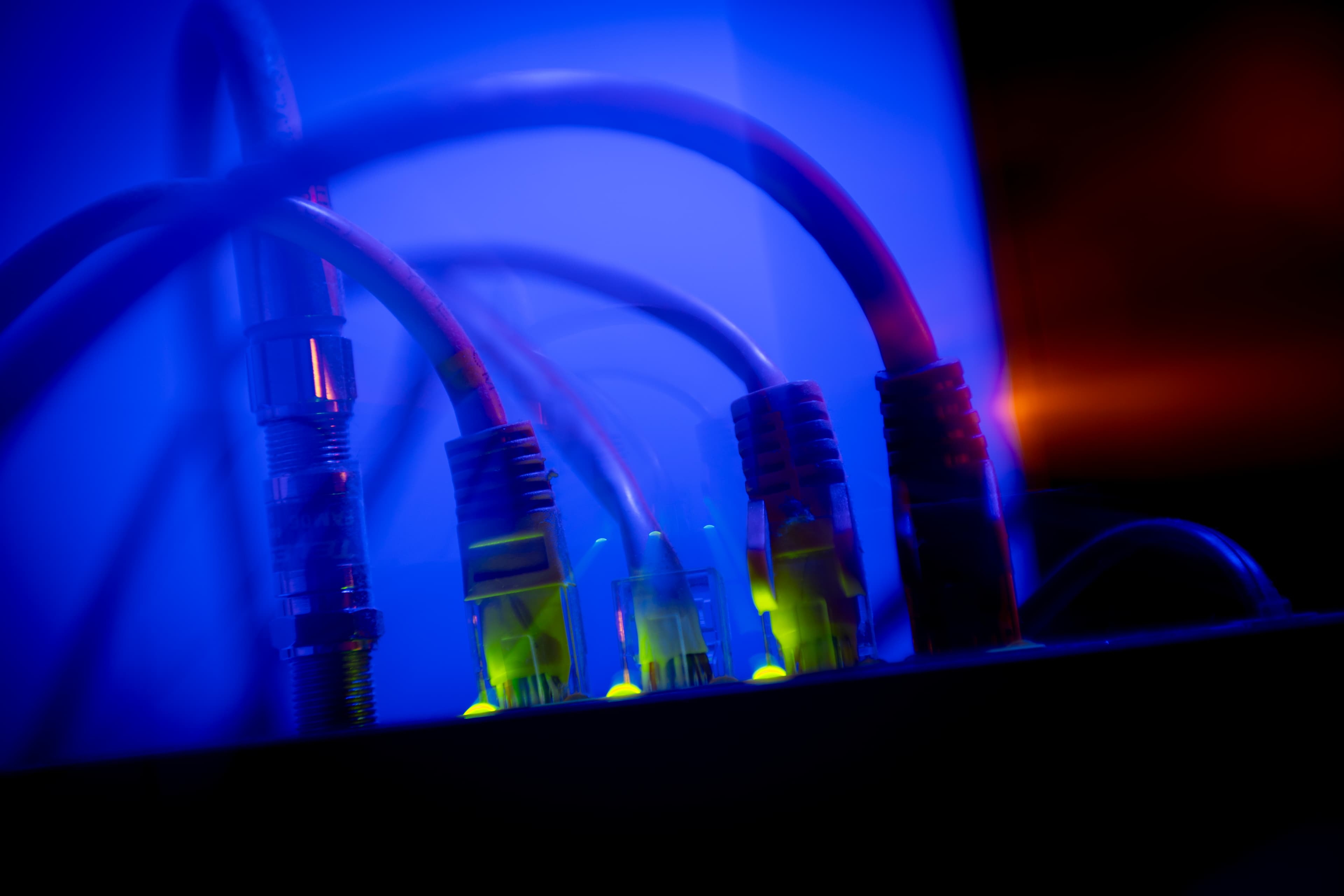 Zbtlink routers with a cybersecurity warning graphic