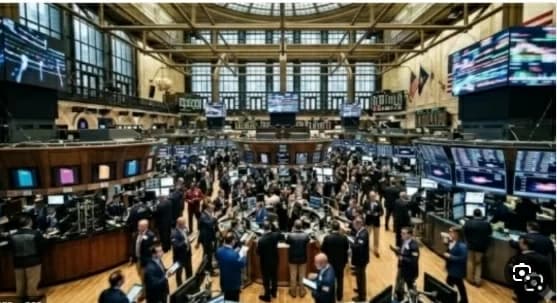 US Dollar Strengthens as Trump Sets Deadline for Iran to Reopen Strait of Hormuz