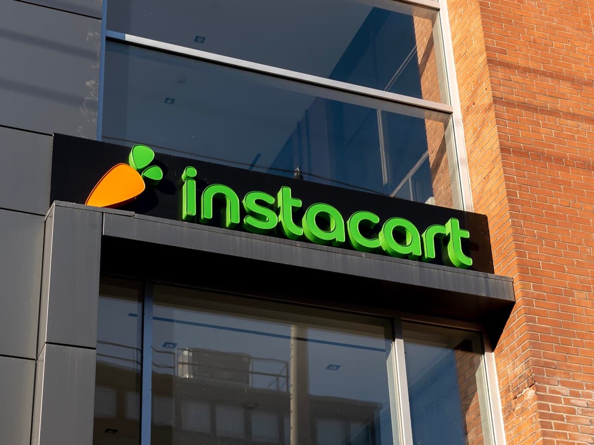 Clean minimalist card showing DoorDash and Instacart logos with 17 billion valuation figure
