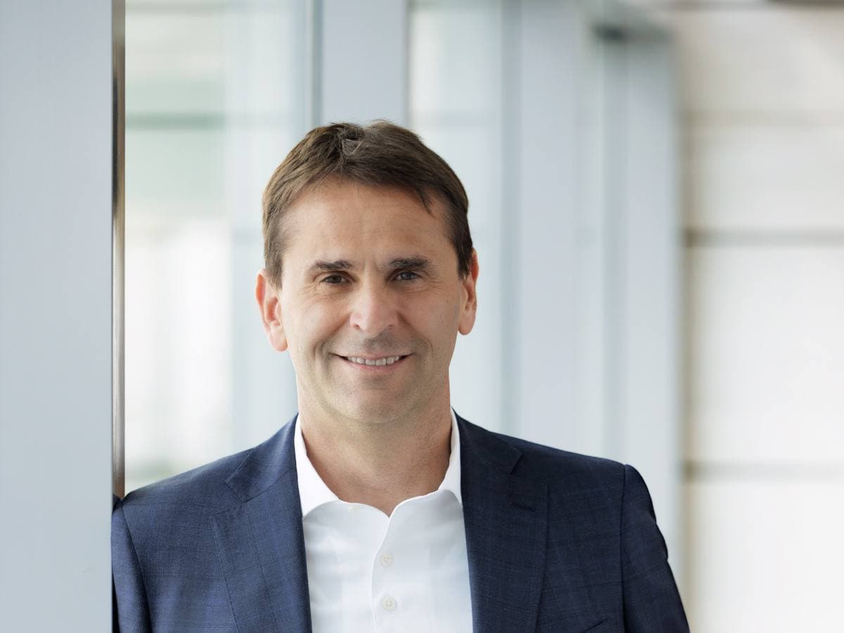 ASML Raises 2026 Net Sales Forecast to €36–40 Billion Amid AI Chip Demand Surge