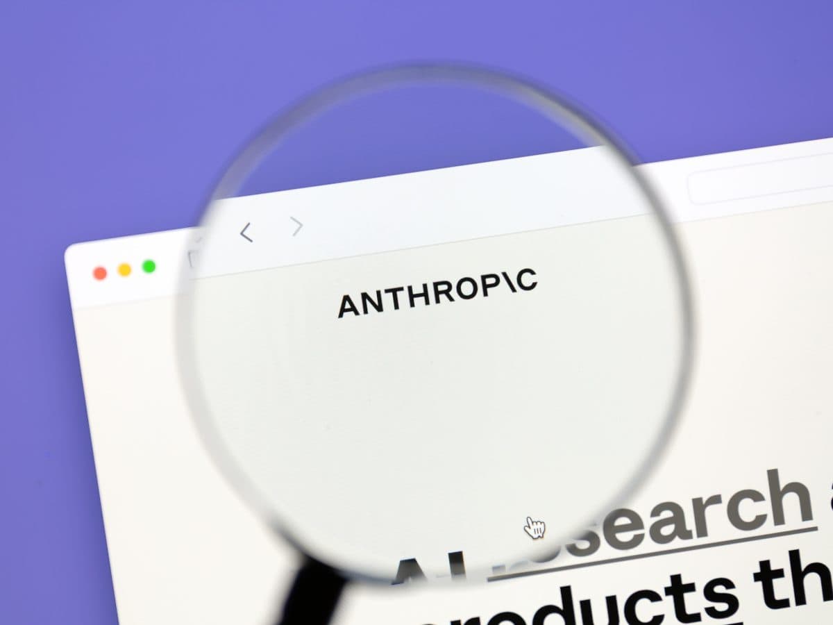 Unauthorized Access to Anthropic's Claude Mythos AI Model by Private Discord Group