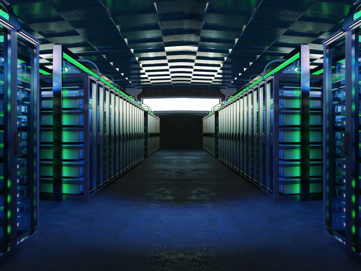 Infographic showing EU data centre energy consumption growth and new rating scheme impact.