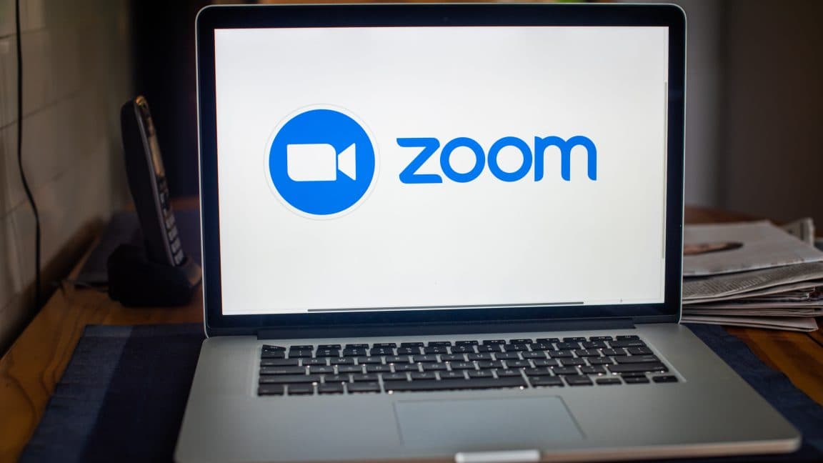Zoom screen-sharing feature security vulnerability patch announcement
