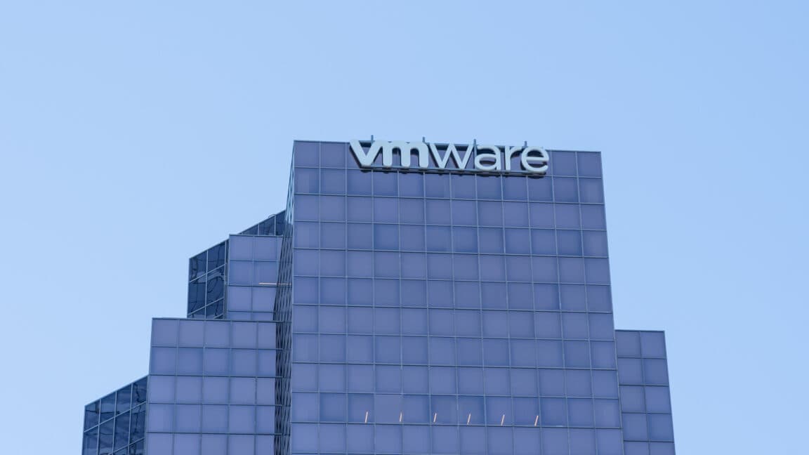 Infographic showing VMware users exploring alternatives due to rising licensing costs after Broadcom acquisition.