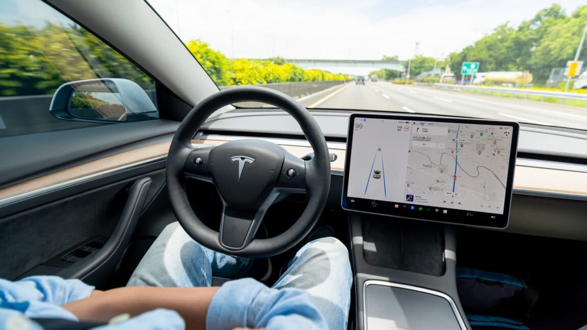 Infographic showing Tesla's Q3 2026 vehicle deliveries and Cybertruck sales decline.