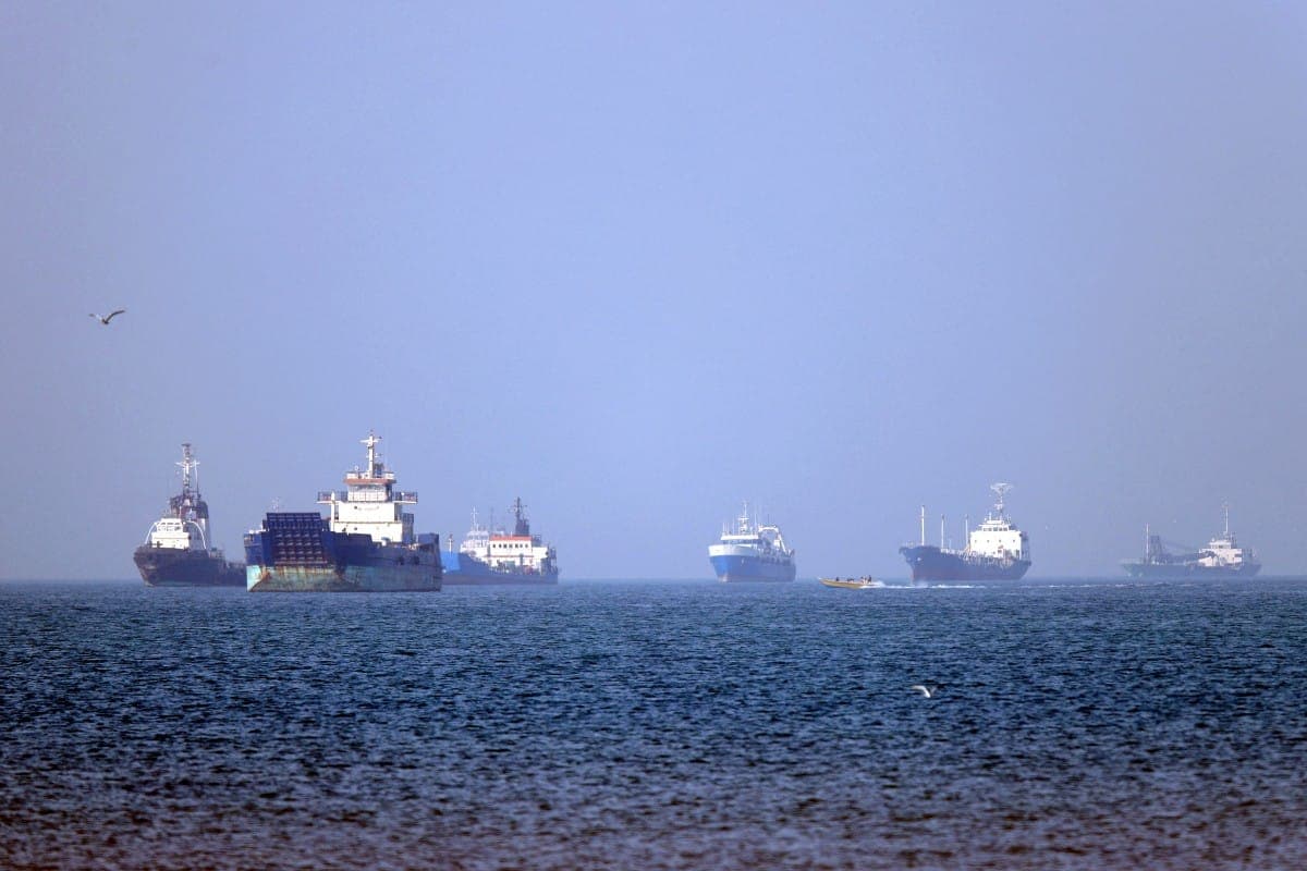 Map highlighting the Strait of Hormuz and shipping routes affected by Iran's new authority.