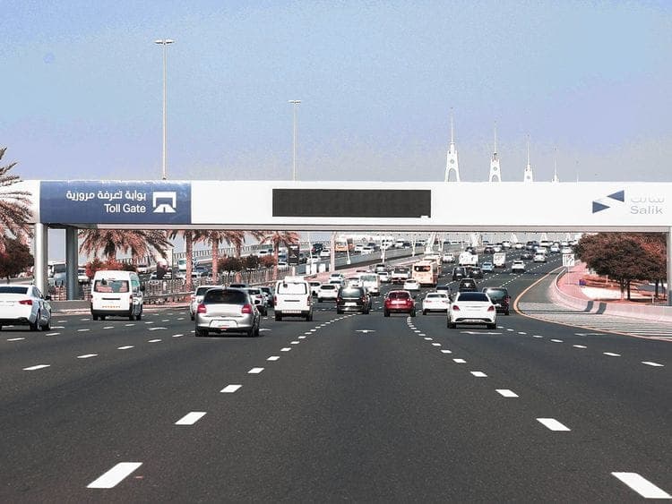 Salik toll gates in Dubai with traffic patterns analysis