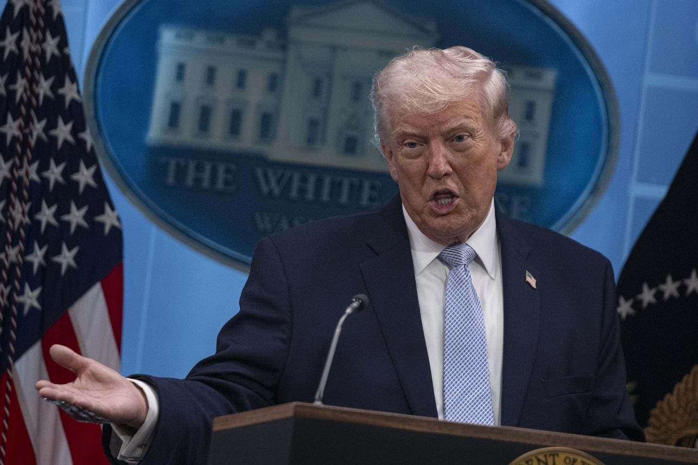 Pakistan Prime Minister Requests U.S. Extension for Iran to Lift Strait of Hormuz Blockade