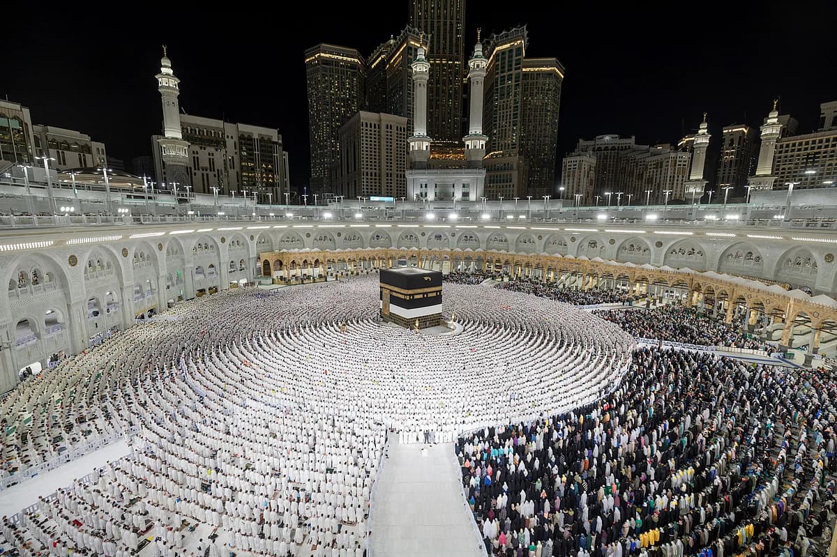 Iranian Pilgrims Arrive in Saudi Arabia for Hajj Signaling Potential Thaw in Relations