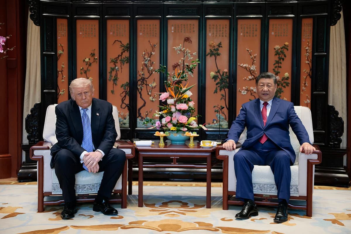 President Trump and President Xi Jinping discussing security in the Strait of Hormuz.