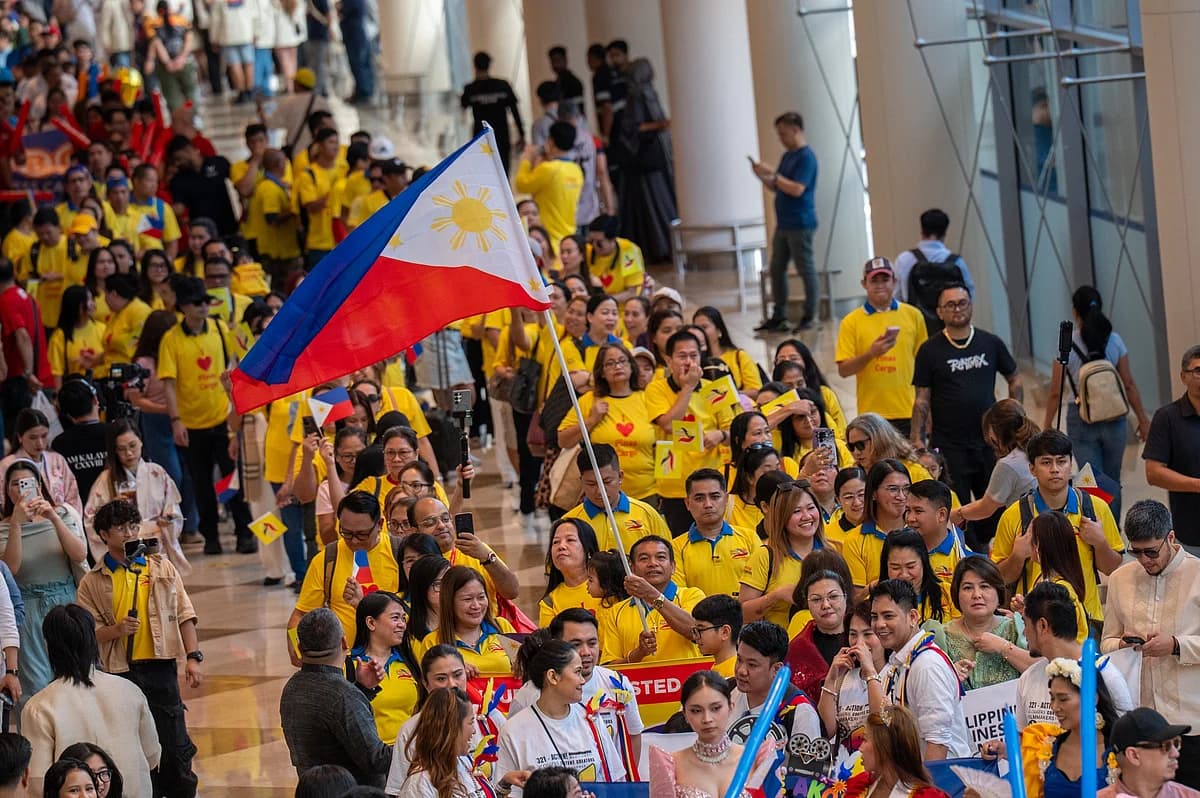 Filipino travelers arriving in the UAE with new visa-on-arrival policy