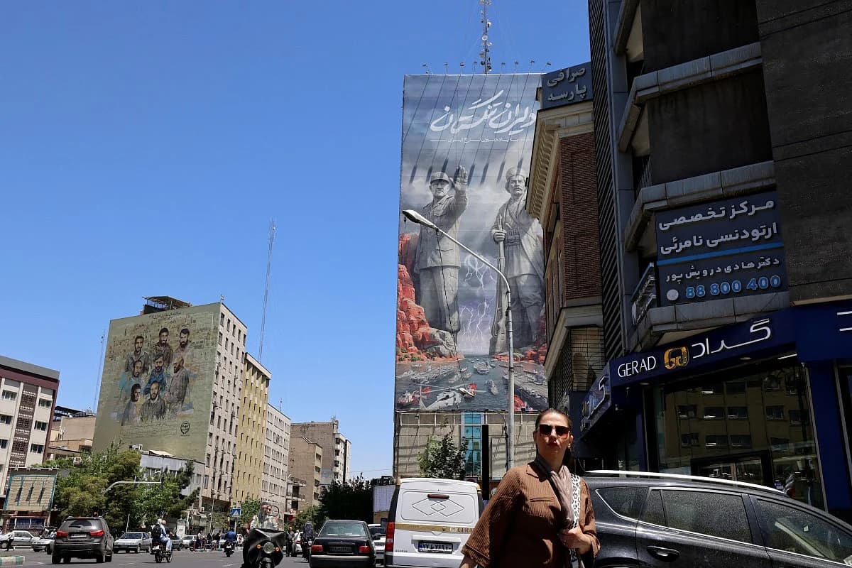 Iran and U.S. unveil draft nuclear deal with sanctions waivers and Strait of Hormuz reopening