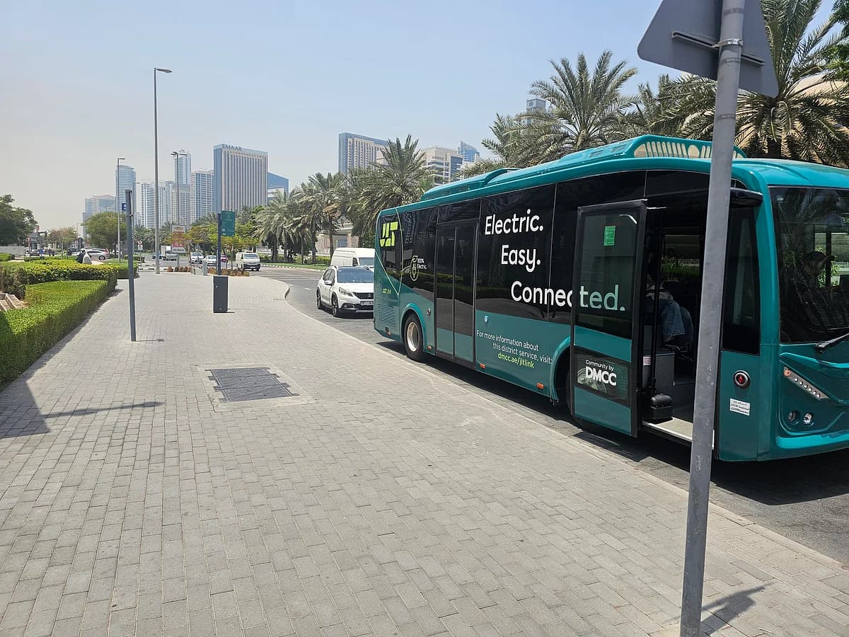 Electric bus in Dubai's Jumeirah Lake Towers area