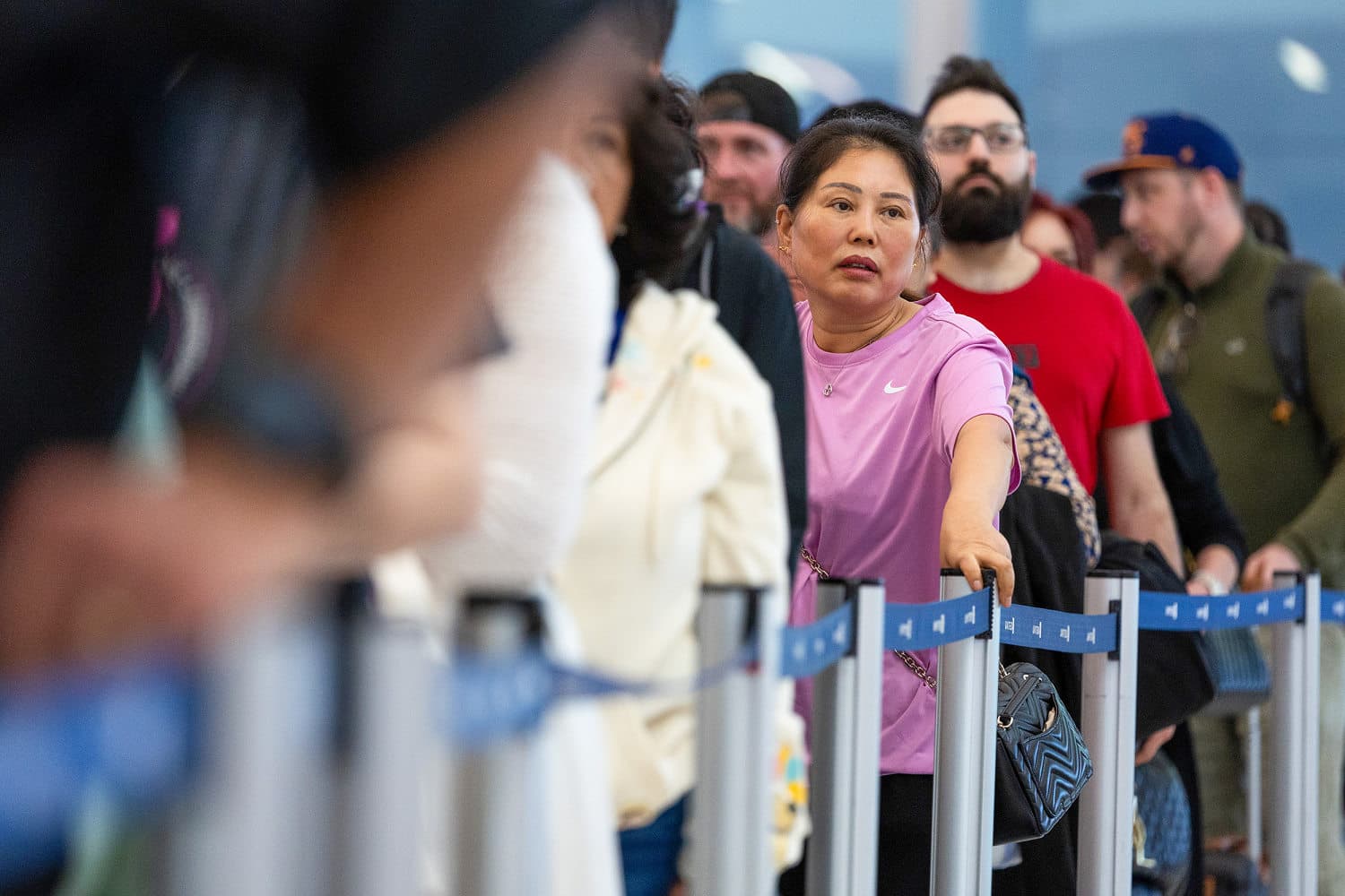 Bipartisan Negotiations to End DHS Shutdown Intensify Amid Ongoing Standoff