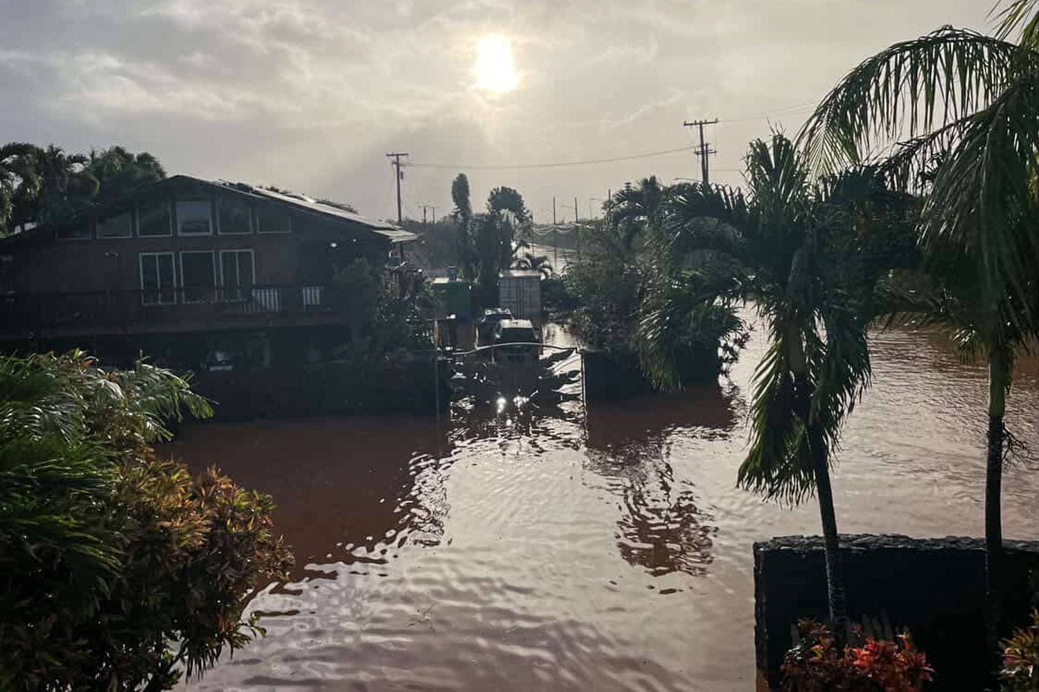 Wahiawa Dam in Hawaii faces imminent failure prompting mass evacuations