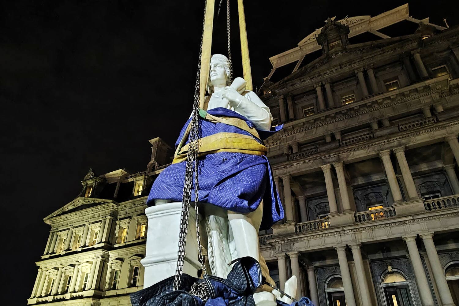 Trump Administration Installs Replica Christopher Columbus Statue at Eisenhower Executive Office Building