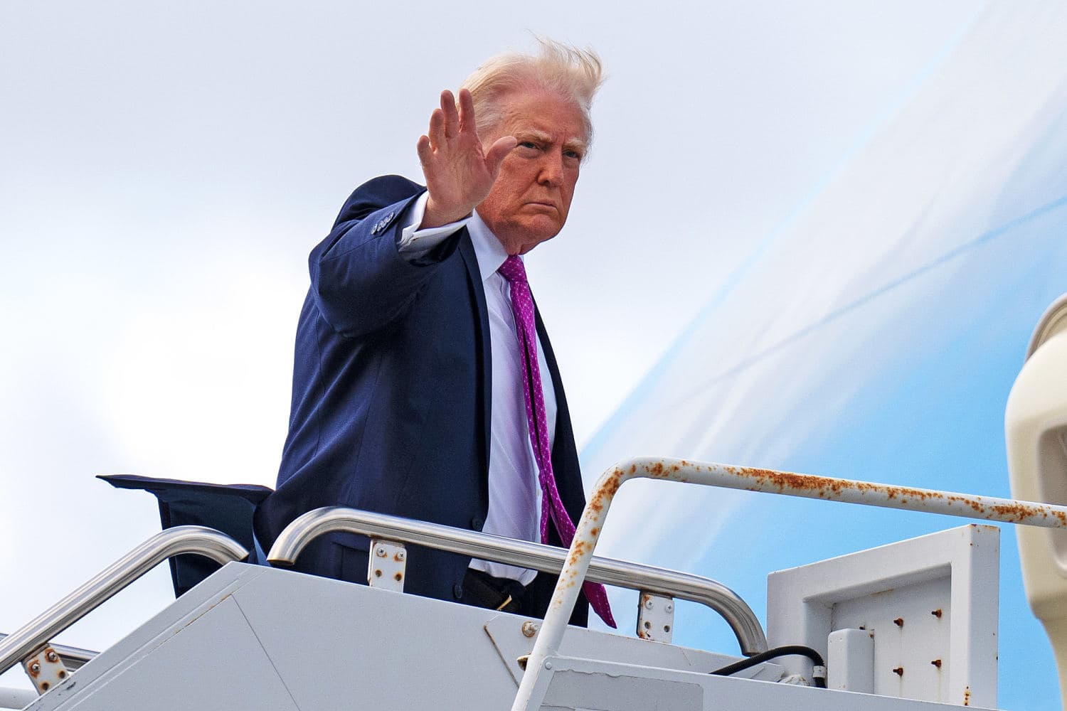 Trump Proposes Seizure of Iran's Kharg Island Amid Ongoing Conflict