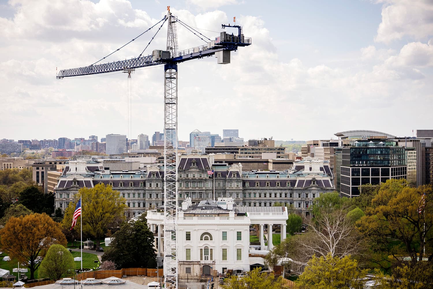 U.S. Court of Appeals Allows Trump to Continue White House Ballroom Construction
