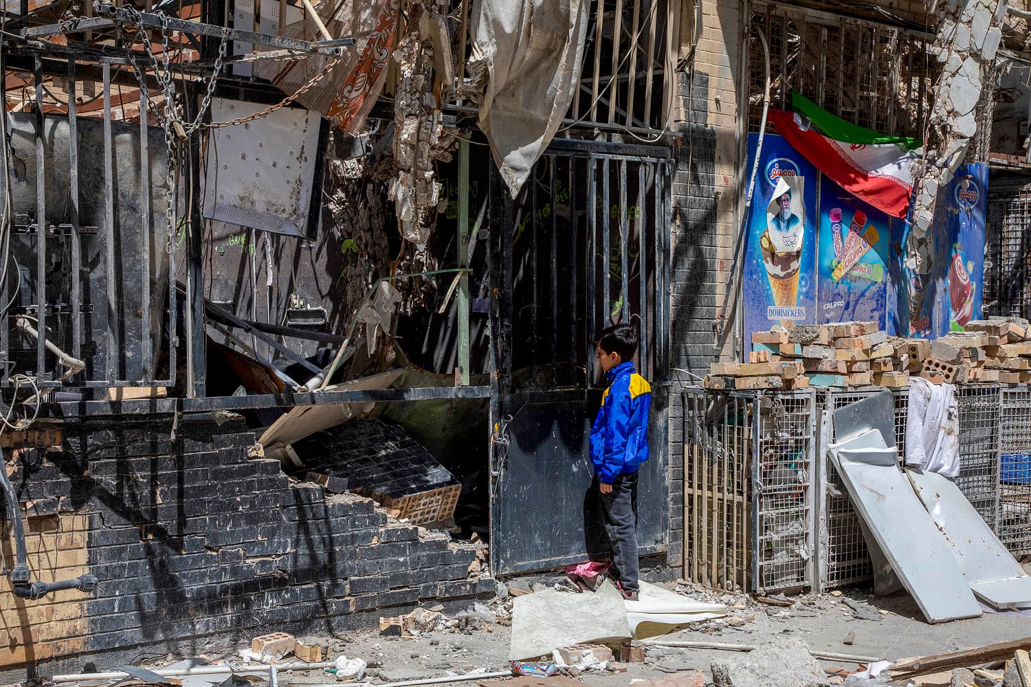 U.S. House Rejects Resolution to End Military Hostilities with Iran by One Vote