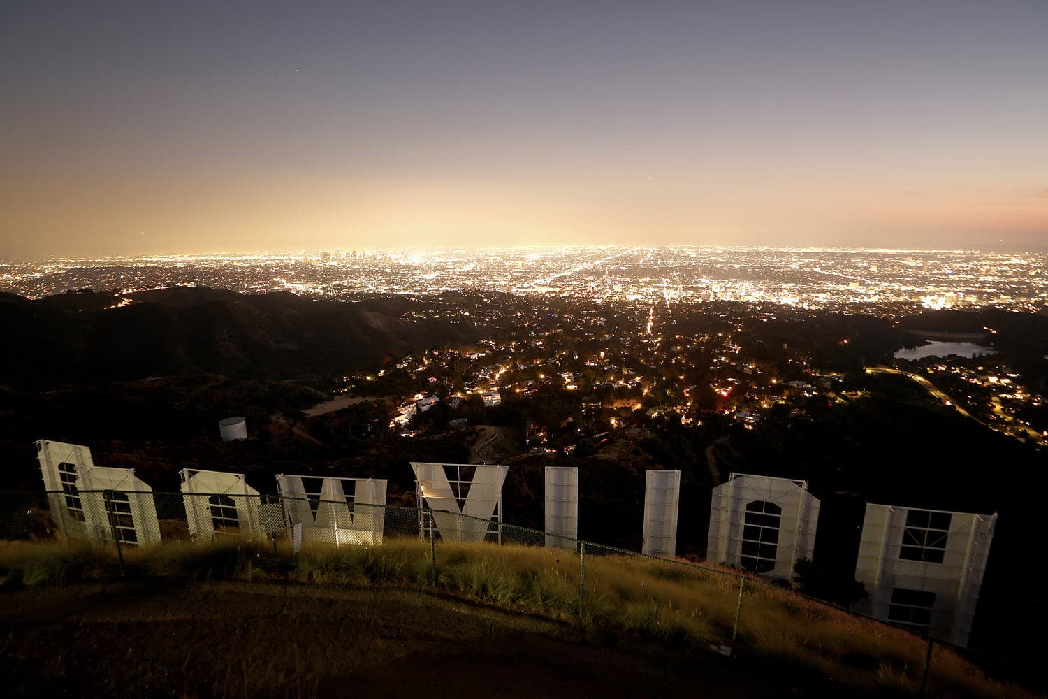 SAG-AFTRA Reaches Tentative Agreement with Major Studios to Prevent Strike