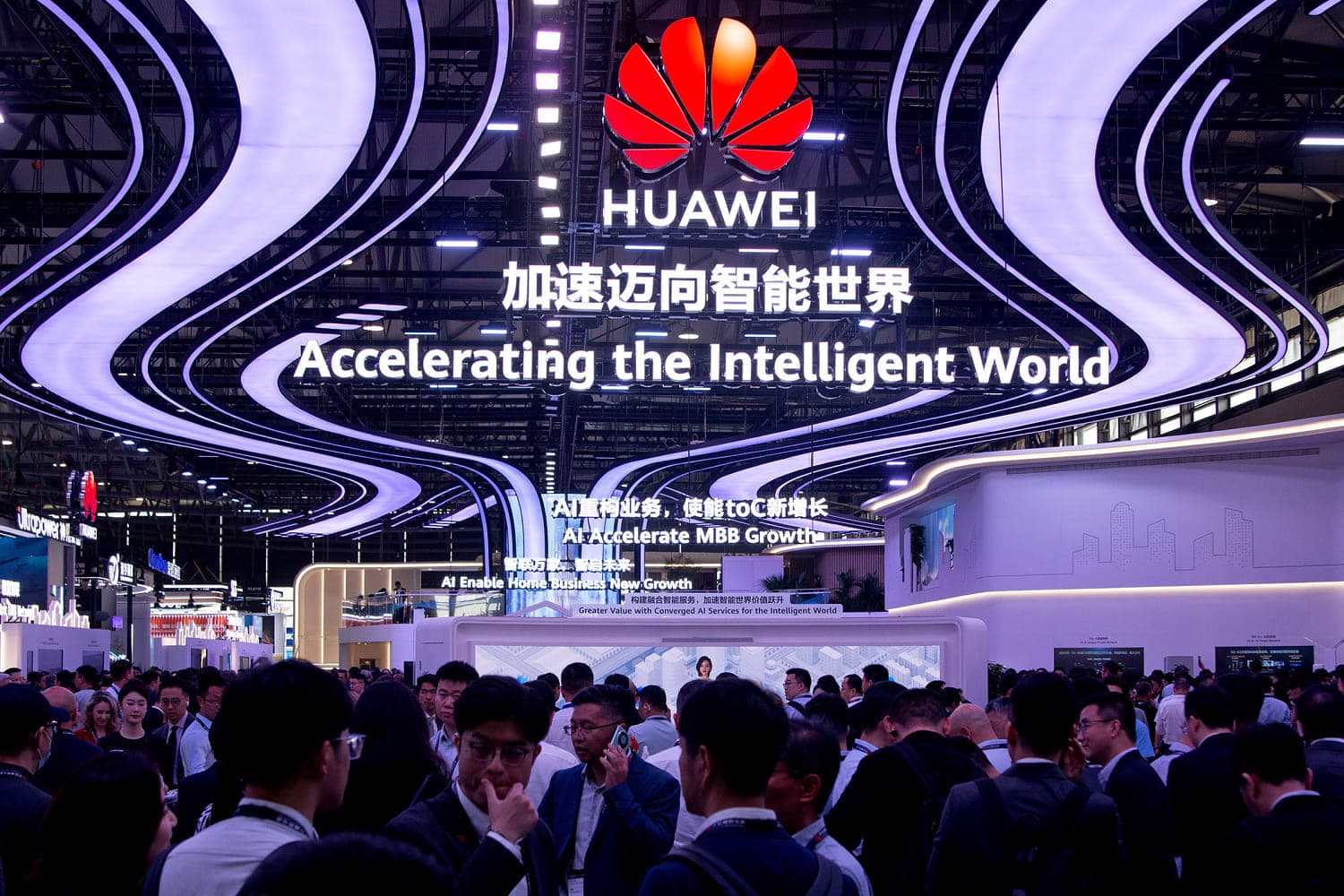 Huawei Unveils New Chip Design Strategy Amid U.S. Sanctions