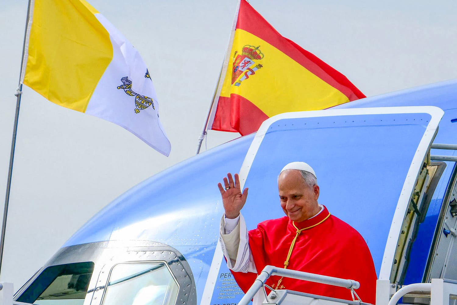 Pope Leo XIV greeting King Felipe VI and Queen Letizia in Madrid.