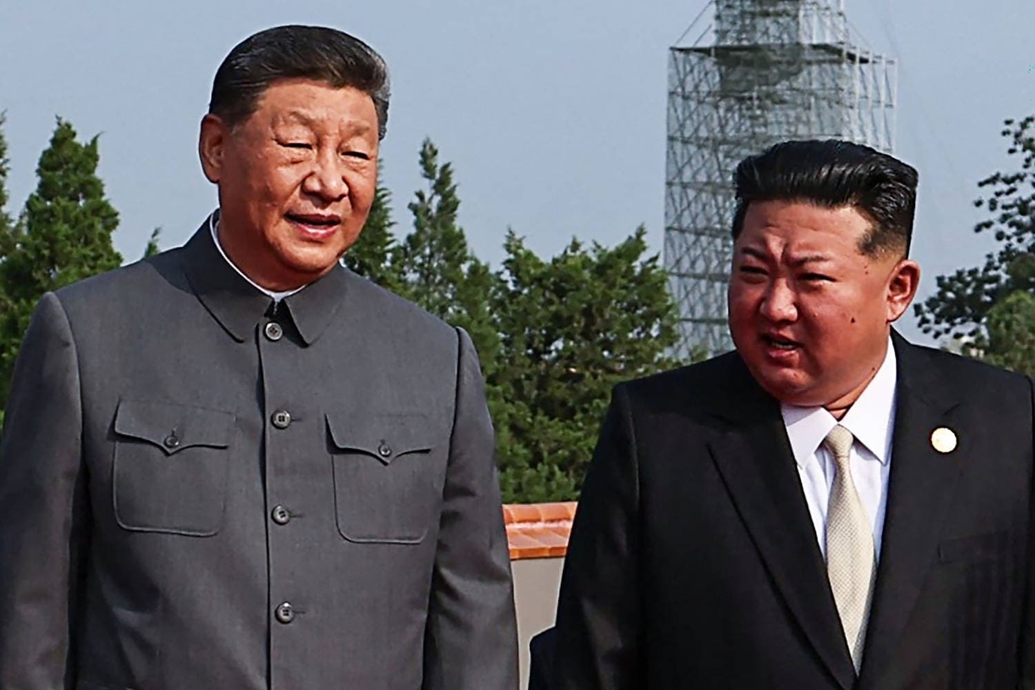 Kim Jong Un and Xi Jinping Reinforce Alliance in Pyongyang Summit