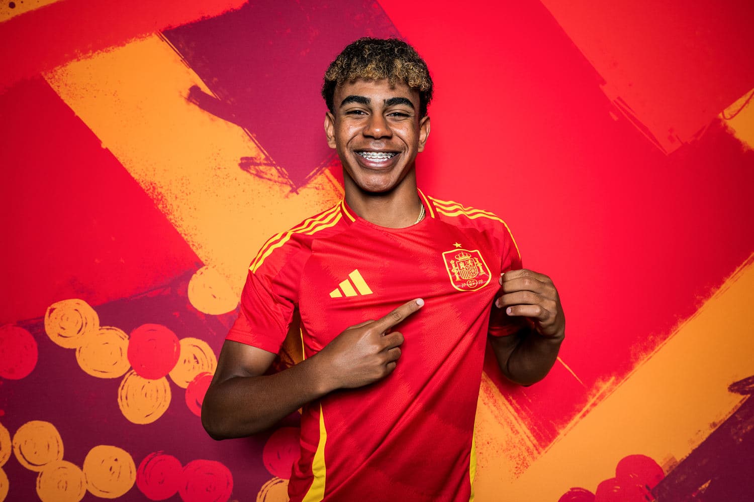 Lamine Yamal training with the Spain national football team