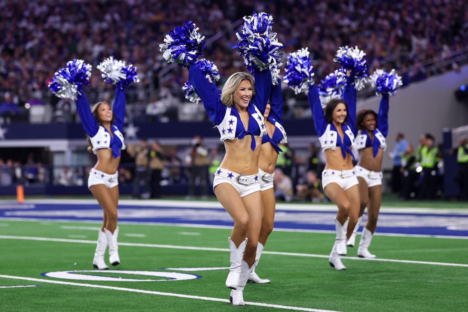 Dallas Cowboys Cheerleaders trademark lawsuit filed against My Chemical Romance over stage costumes