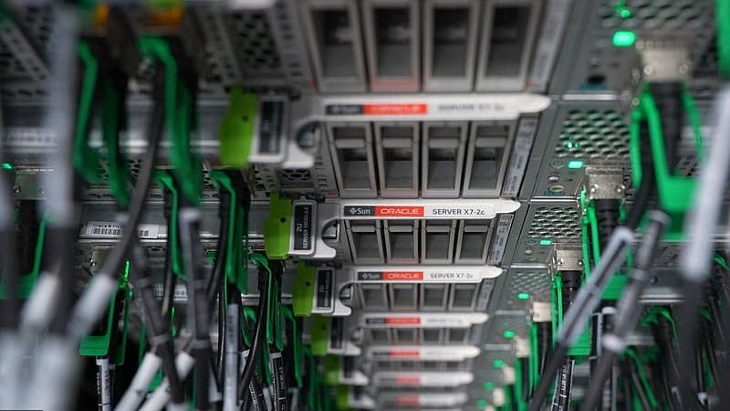 BlackRock and MGX acquisition of Aligned Data Centers visual representation