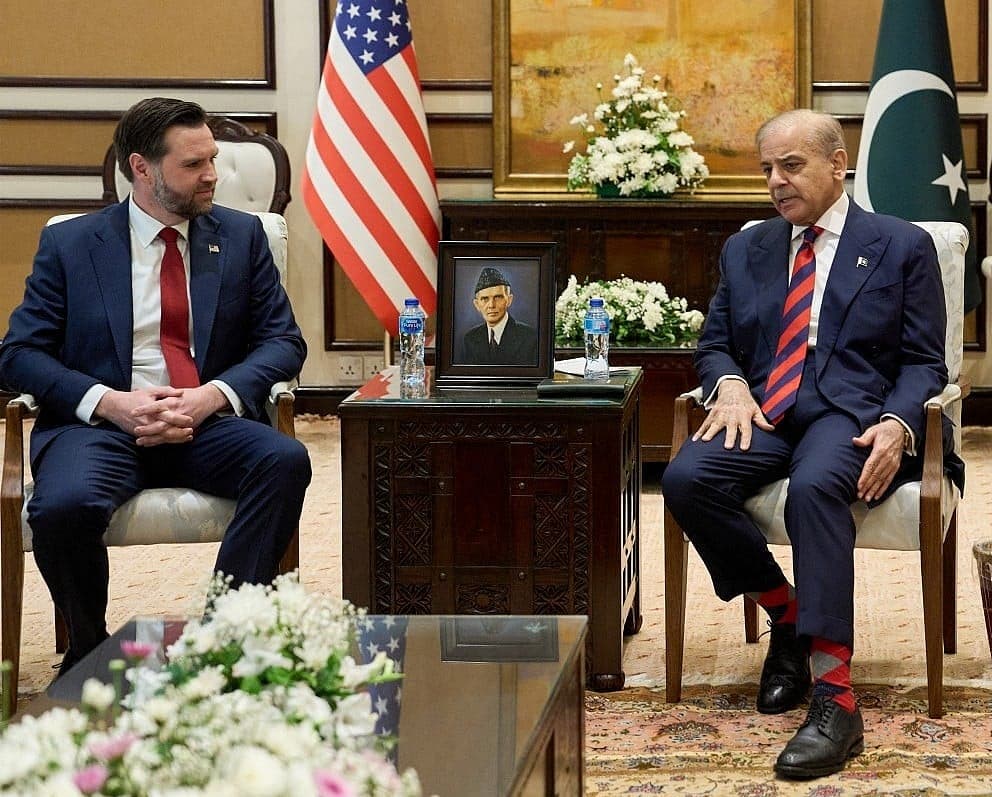 US and Iran Engage in Second Round of Direct Talks Amid Ceasefire Negotiations