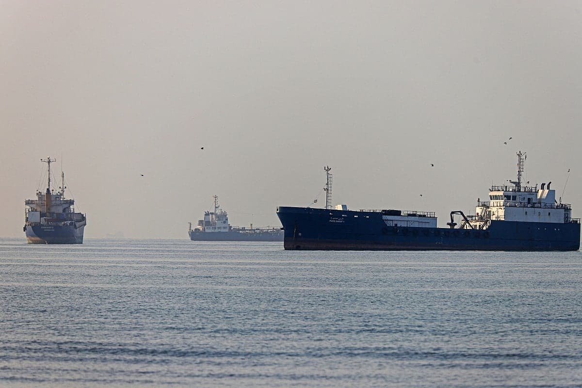 EU Imposes Sanctions on Iranian Officials Over Strait of Hormuz Tensions