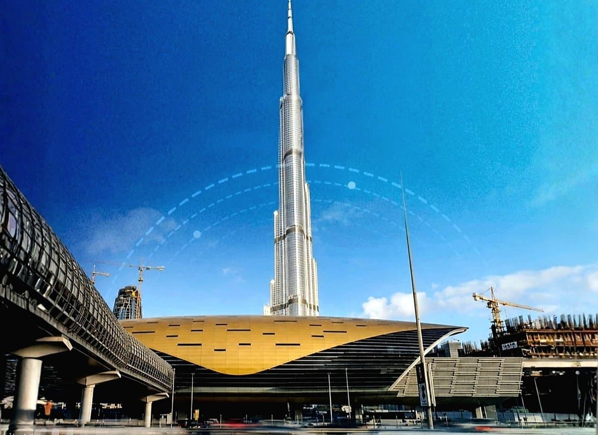 Road closure announcement at Dubai Mall Metro Station