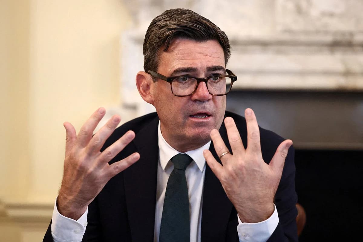 UK Prime Minister Andy Burnham addressing anti-migrant protests, highlighting migration trends and government response.