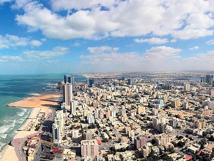 Infographic illustrating Ajman's rental contracts growth and its impact on the real estate market.