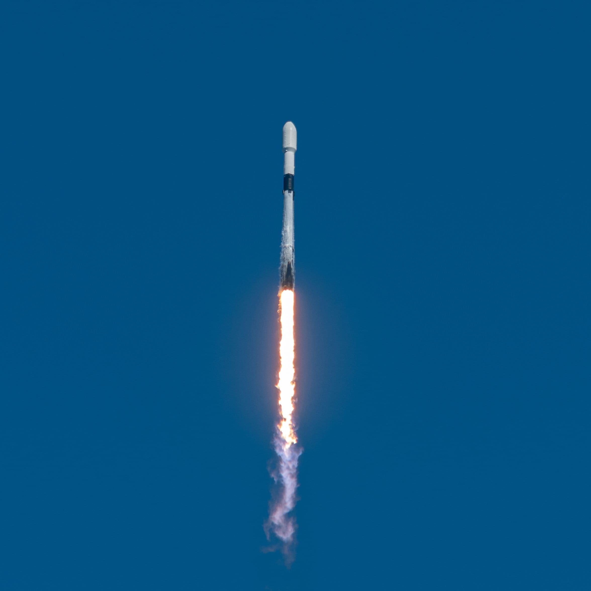 Visualization of the SpaceX Falcon 9 rocket stage on a collision course with the moon.