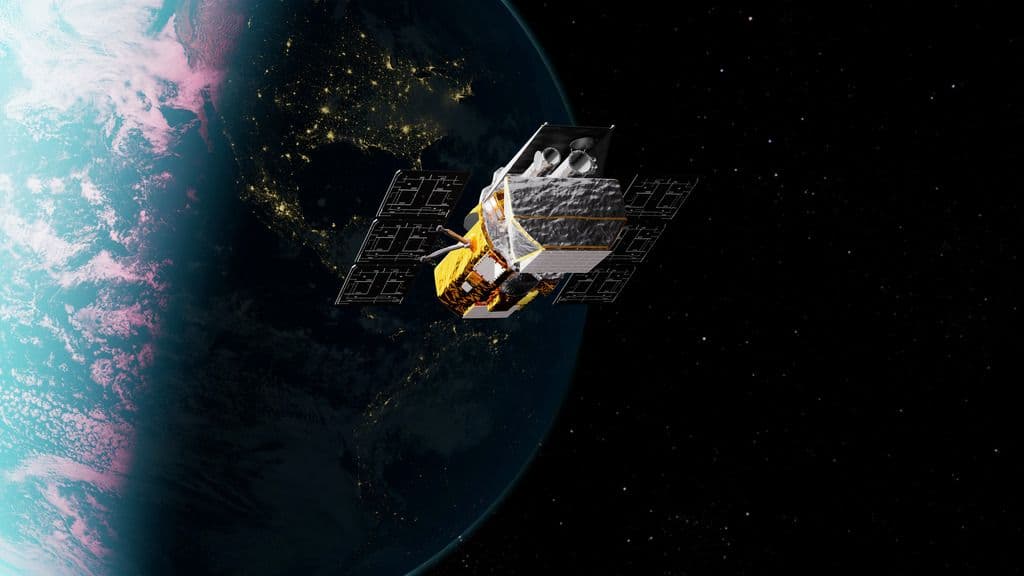 Infographic showing the timeline of the Swift Observatory's mission and LINK spacecraft challenges.