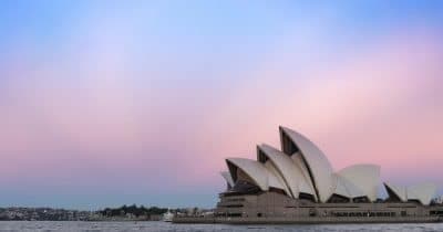 Coinbase Australia becomes first crypto exchange to secure AFSL with retail derivatives authorisation