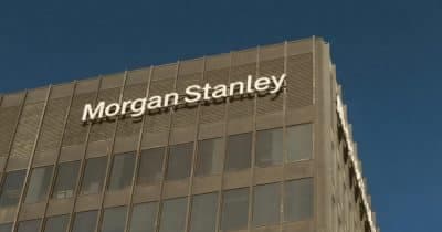 A visual comparison of cryptocurrency trading fees among major platforms including Morgan Stanley.