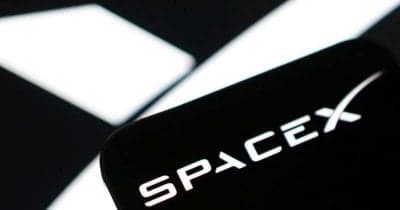 Graph showing projected revenue growth for SpaceX by 2040