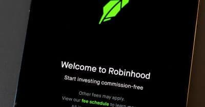 Robinhood logo with a backdrop of European and UK financial markets